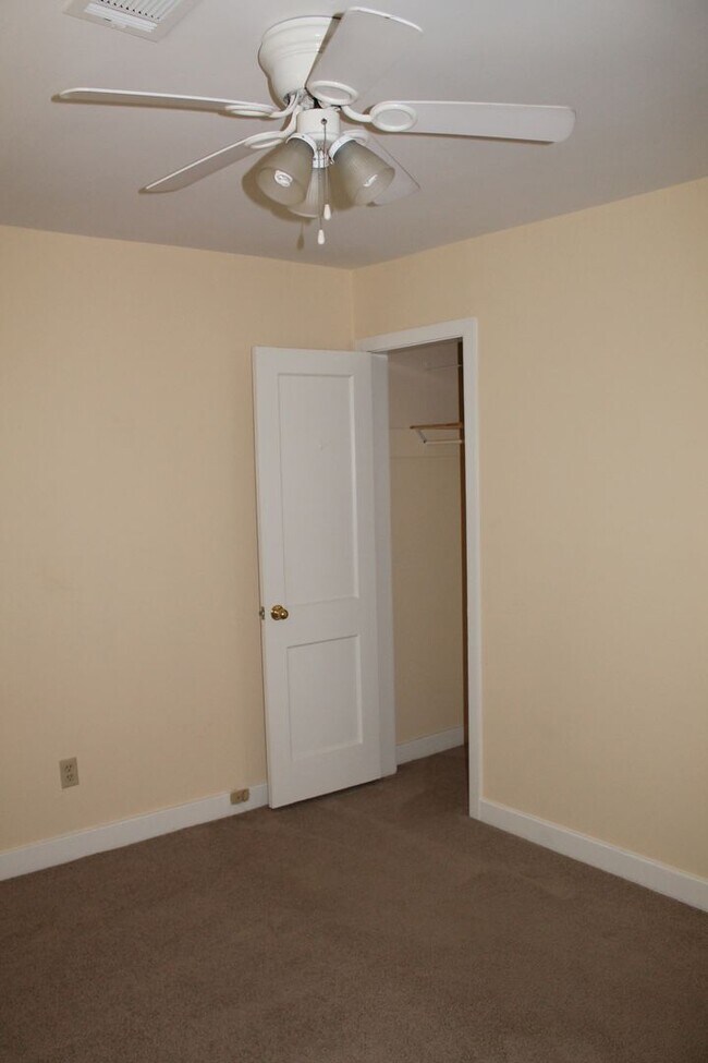 Foto del edificio - Shandon 2 Bedroom Apartment available for ...