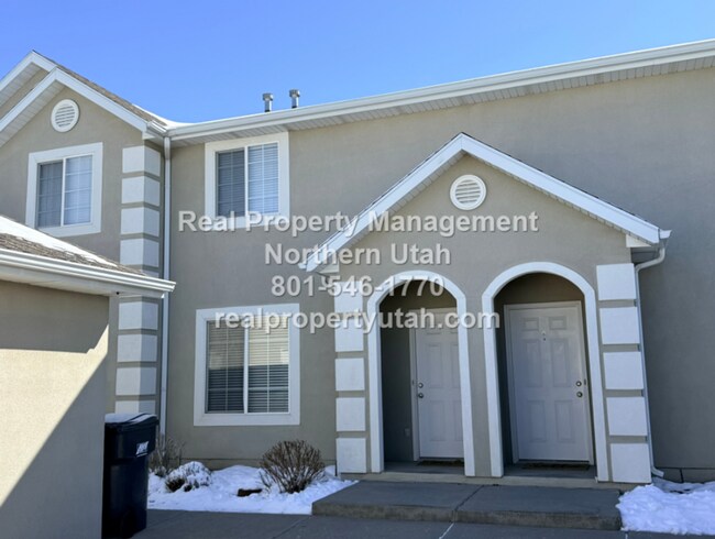 Foto del edificio - Cute 2 Bedroom Townhome in South Ogden Available