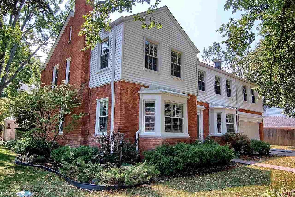 Primary Photo - 1099 Grayton St