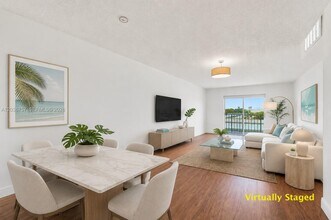 Building Photo - 7150 Indian Creek Dr