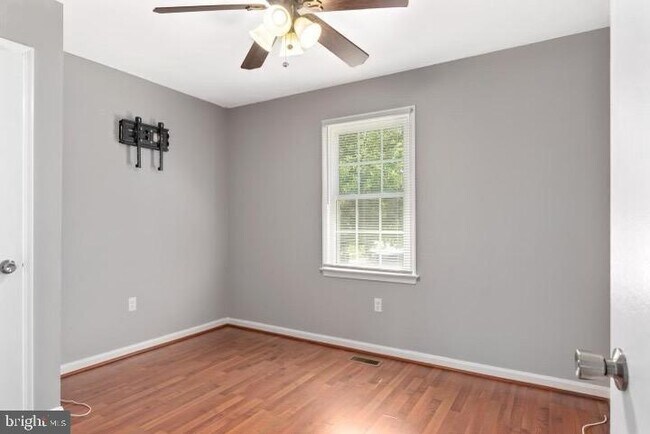 Foto del edificio - 206 Mountain View Ct