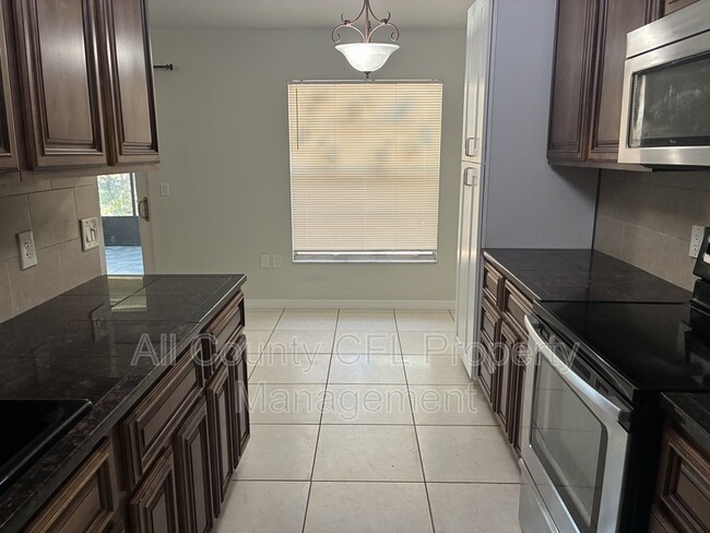 Building Photo - 3050 Autumn Ct