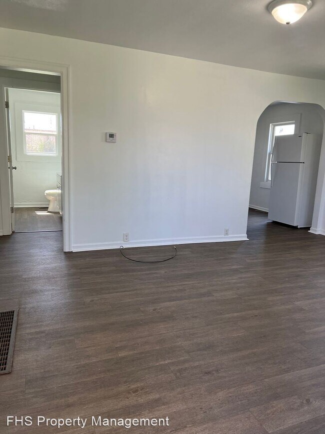 Foto del edificio - 3 br, 1 bath House - 1942 E Commercial St