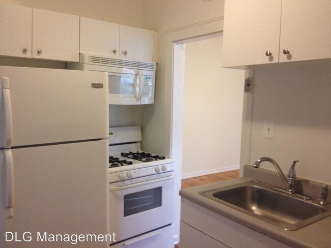 Foto del edificio - 1738 W Touhy Ave