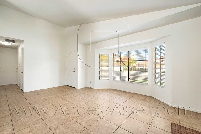 Foto del edificio - Charming 3 Bed/2 bath Home In Lovely Lake ...