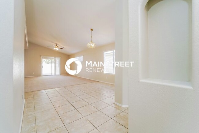 Foto del edificio - 8040 N Halter Rd