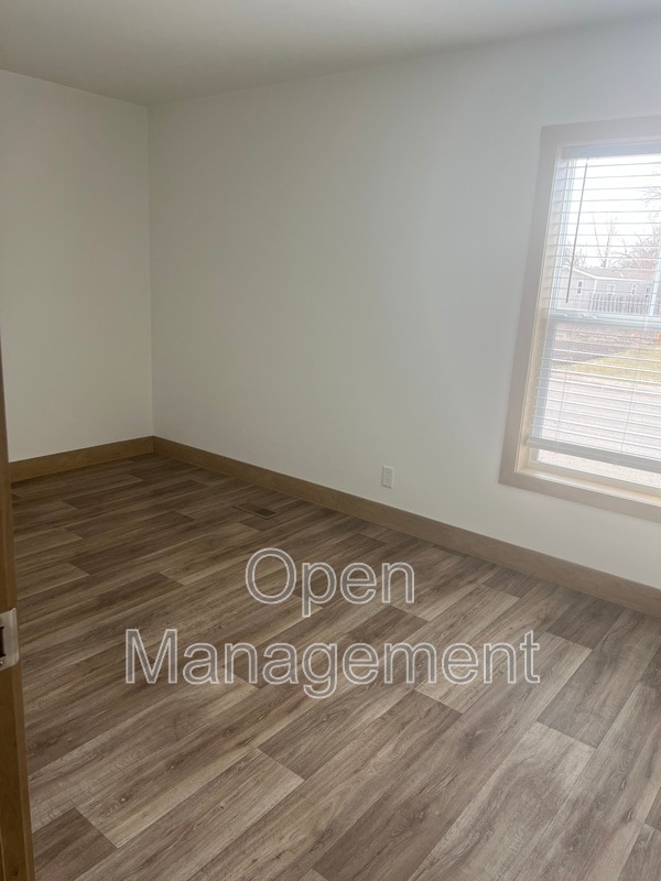 Foto del edificio - 825 1st Ave E