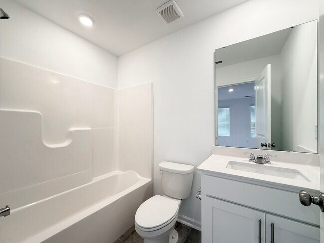 Foto del edificio - 3611 Elm Grove Ln