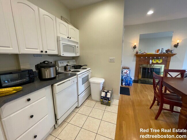 Foto del edificio - 1801 Beacon St