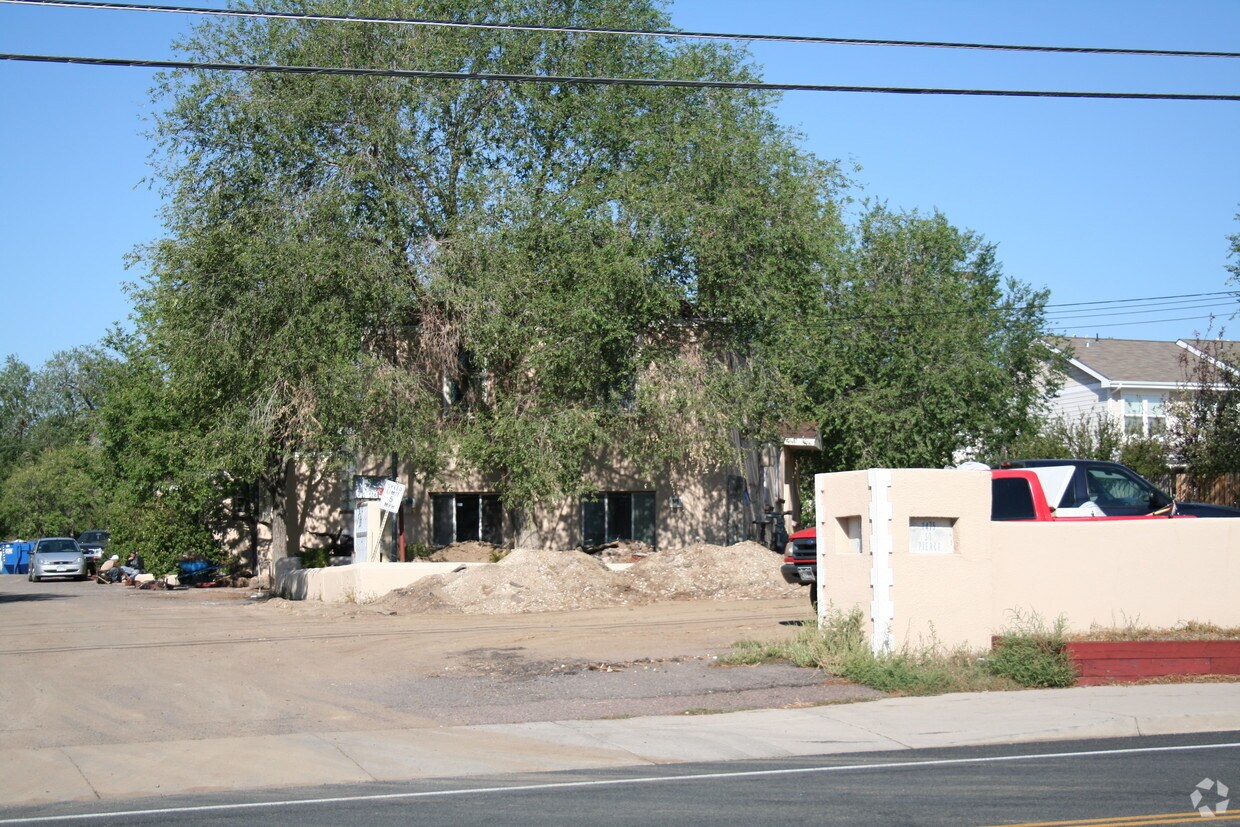 Foto del edificio - 1475 S Pierce St