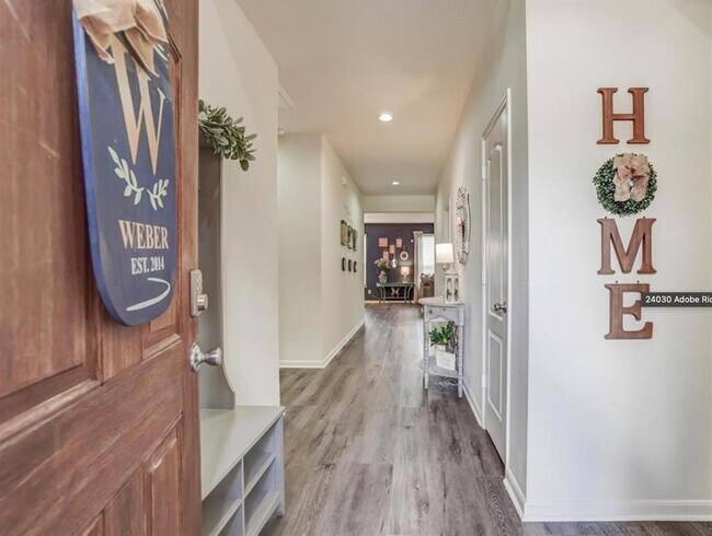 Foto del edificio - 24030 Adobe Ridge Ln