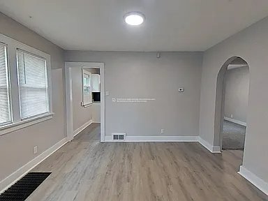 Foto del edificio - 1725 E Donald St