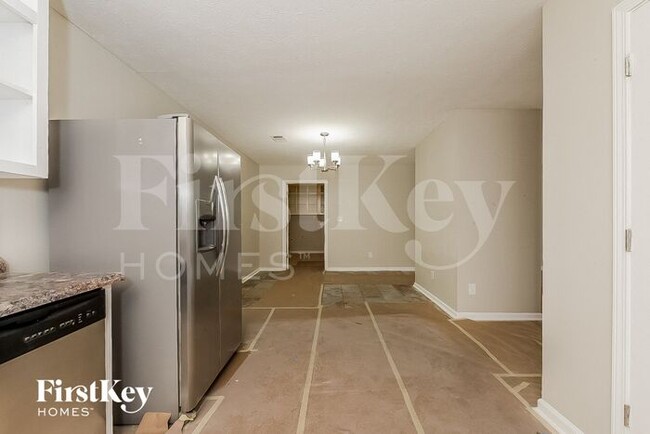 Foto del edificio - 1430 Country Ln Dr NE