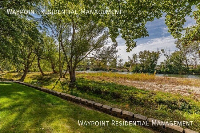 Foto del edificio - 3695 Gramarcy Ln