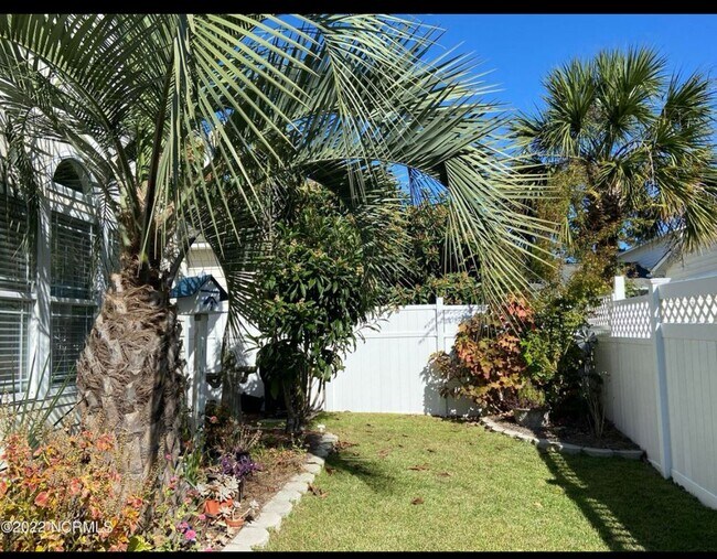 Foto del edificio - 100 Kiskadee Ct