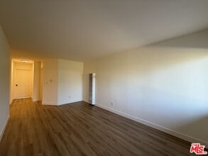 Building Photo - 1743 9th St
