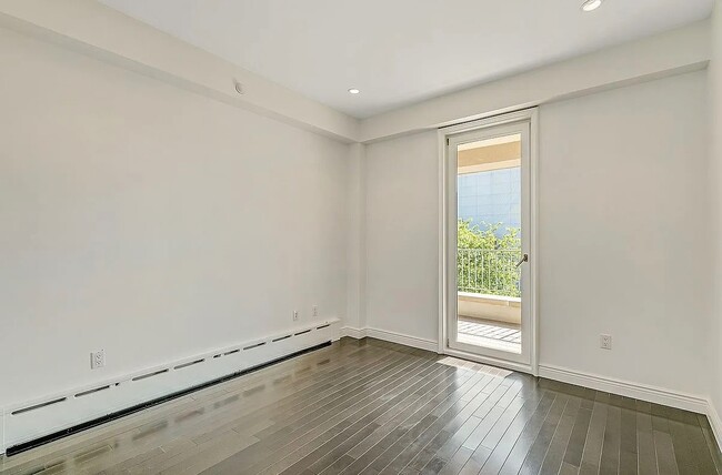 Foto del edificio - 30-11 21st St