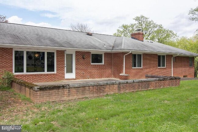 Foto del edificio - 1 br, 1 bath House - 10585 State Route 108