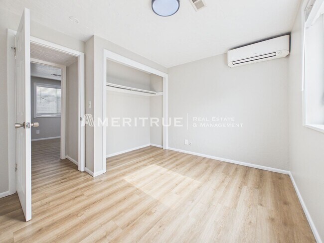 Foto del edificio - 967 W 2000 N