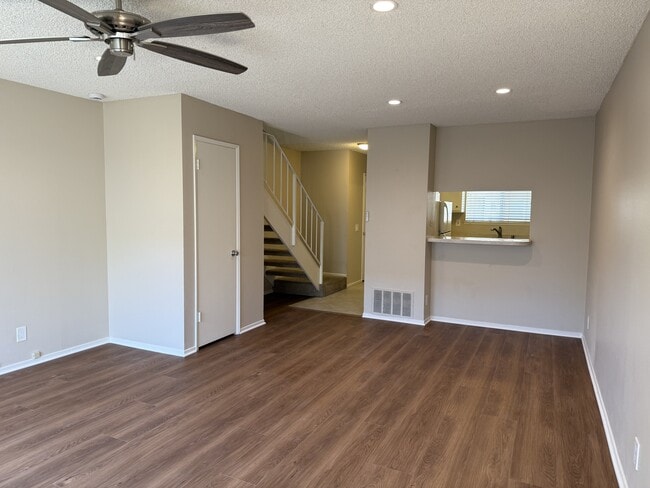 Photo - 183 Southampton Way Townhome