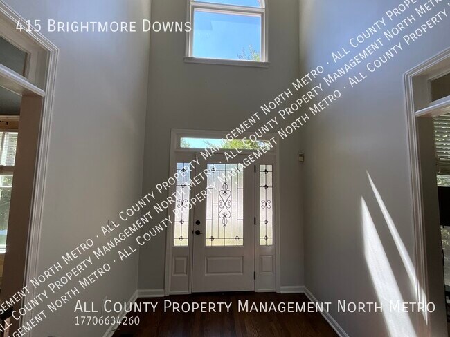 Building Photo - Spacious Johns Creek Home