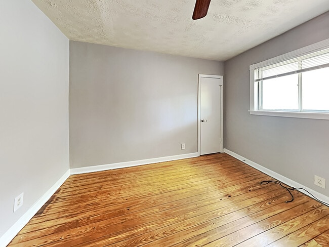 Foto del edificio - 1332 Eubanks Ave