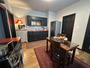 Building Photo - 515 Pershing Ave