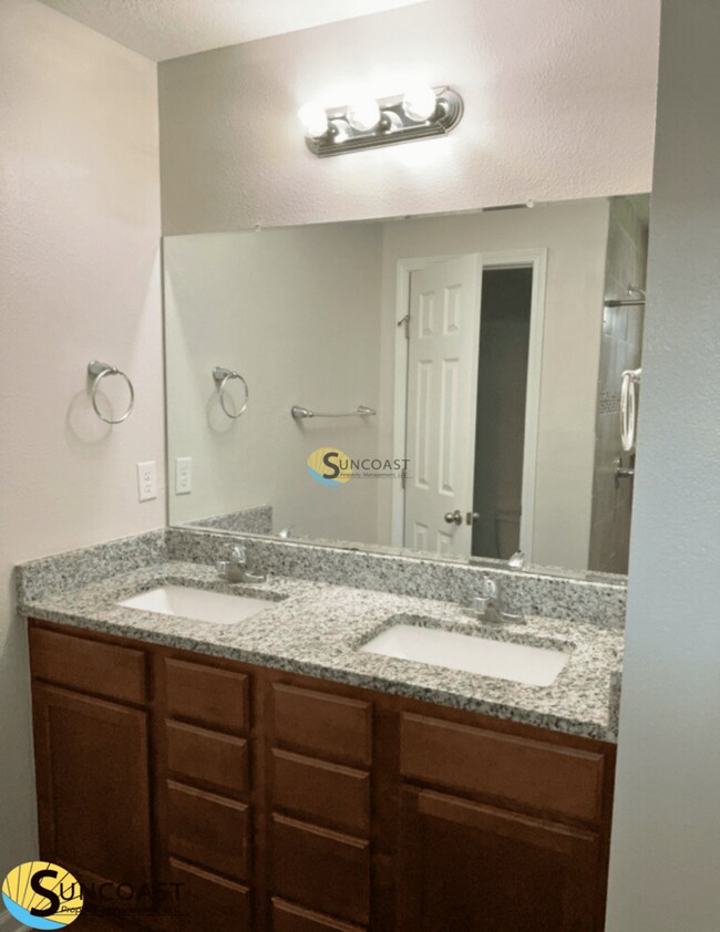 Building Photo - 8223 Golden Bamboo Dr