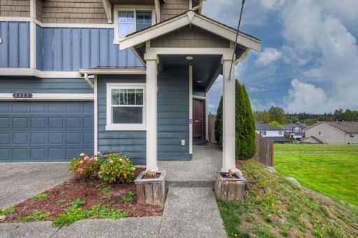 Building Photo - 1927 200 St E