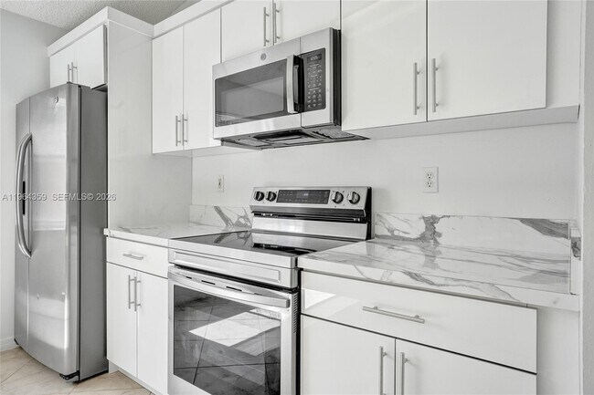 Foto del edificio - 2421 SW 103rd Way