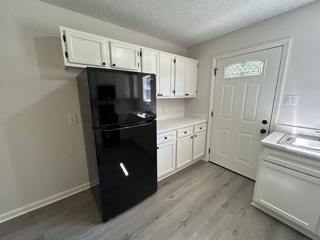 Foto del edificio - 1154 S Washington Ave