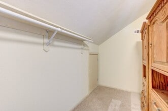 Building Photo - 122 Vieux Carre Dr