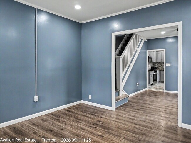 Foto del edificio - 1275 Hamilton Ave