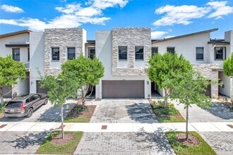 Building Photo - 10463 NW 79th St