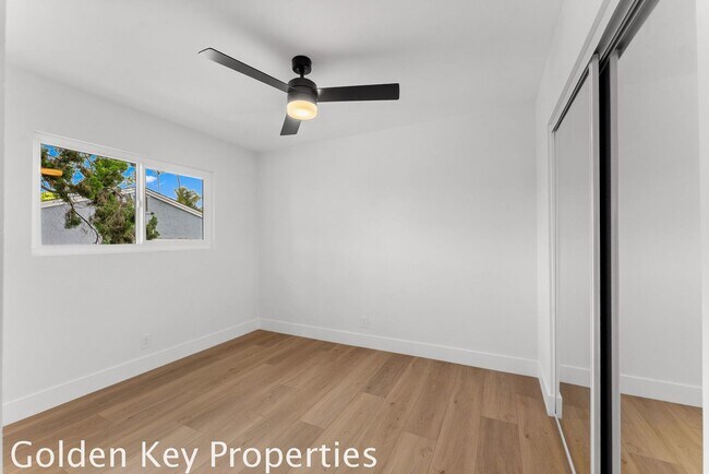 Foto del edificio - Beautifully remodeled apartment in South Oceanside just a few blocks from the beach!
