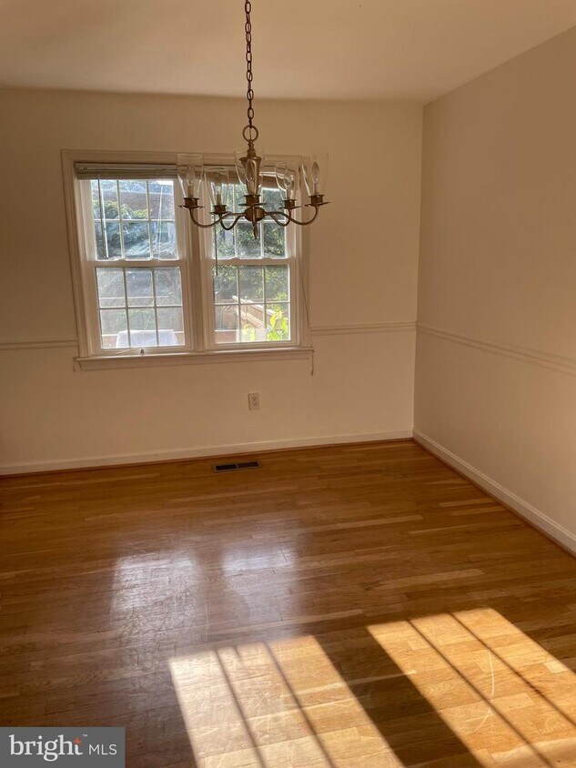 1557 Bruton Ct, McLean, VA 22101 Townhouse for Rent in McLean, VA