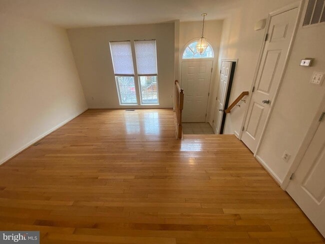 Foto del edificio - 13537 Hayworth Dr