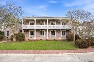 Building Photo - 926 Crown Alley
