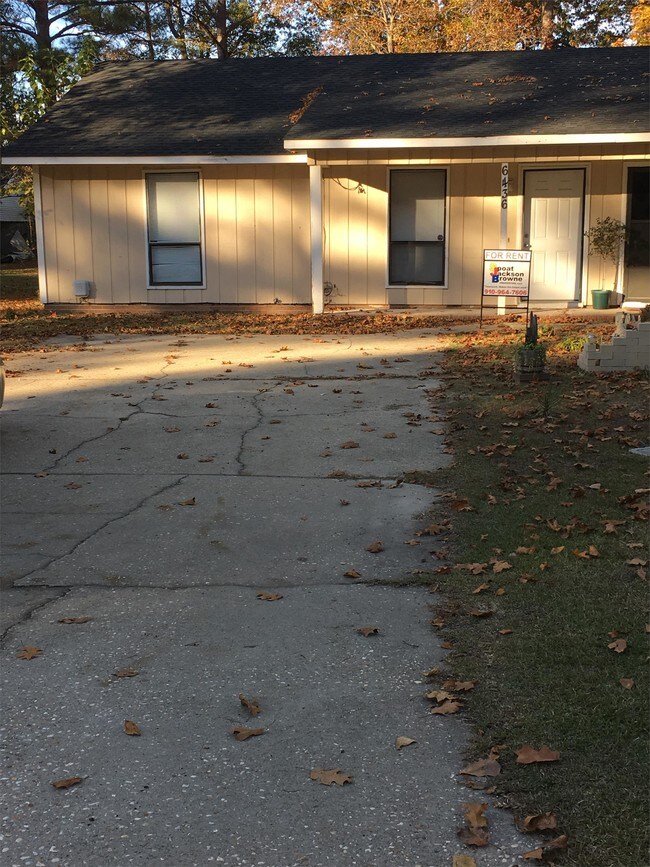 Foto del edificio - 6436 Rockford Dr