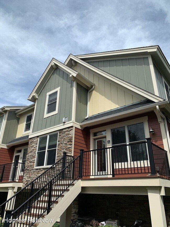 Building Photo - 3 br, 2.5 bath House - 10738 Falling Water...