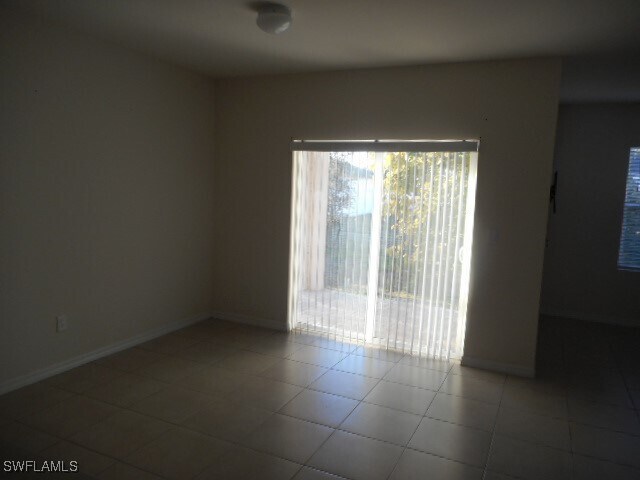 Foto del edificio - 416 Tropicana Pkwy E