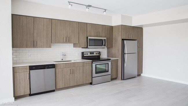 Foto del edificio - 1150 NW 11th Street Rd