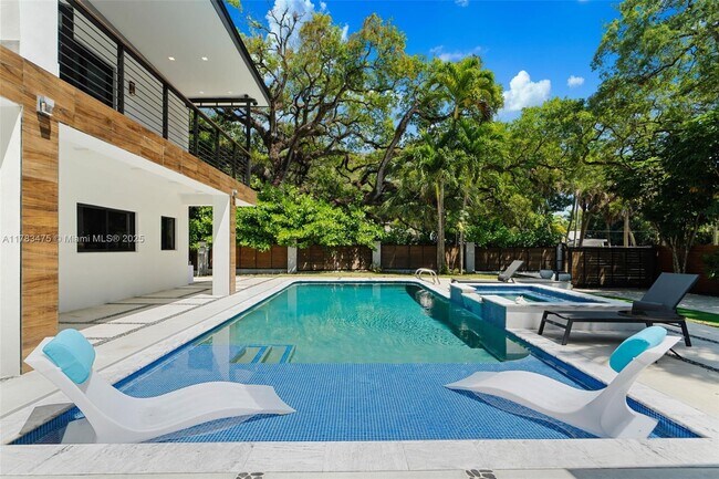 Foto del edificio - 3000 Riverland Rd
