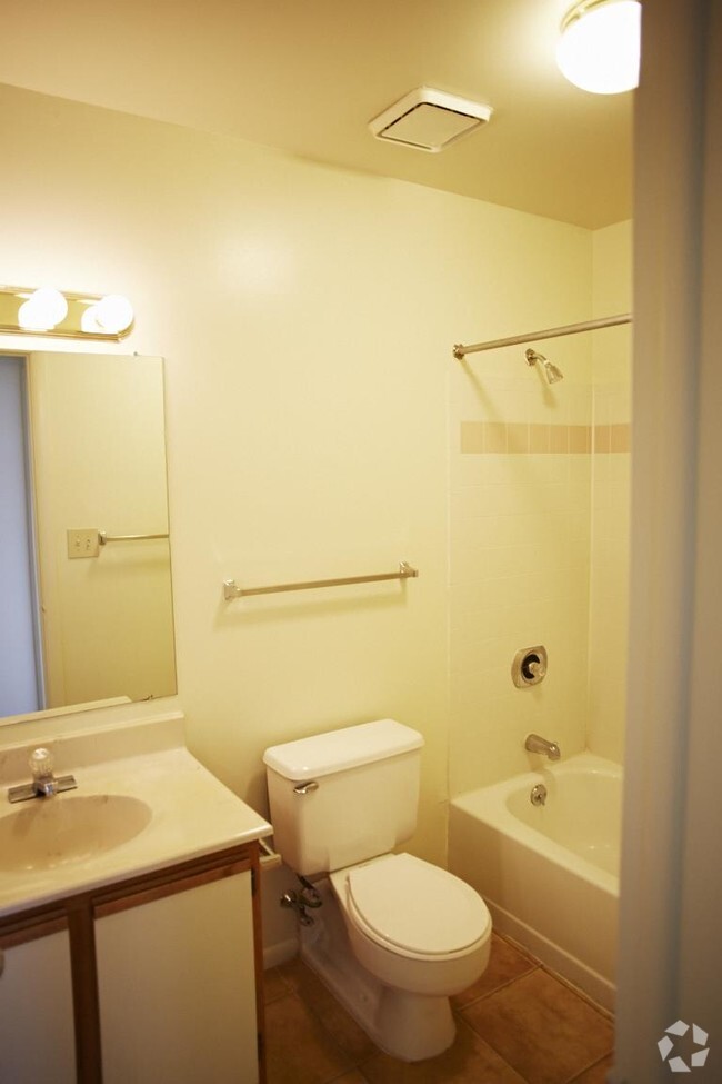 Bathroom - Riverbend Apartments