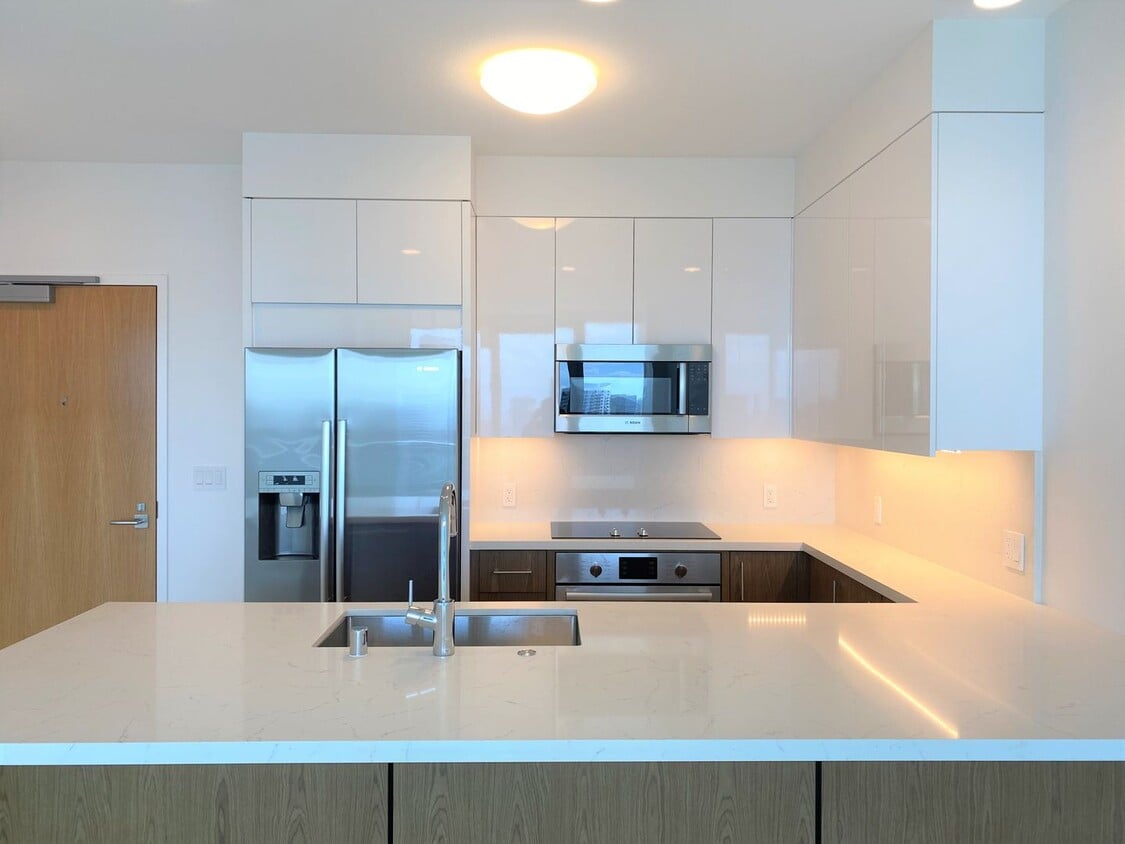 Azure Ala Moana - High Floor One Bedroom - Azure Ala Moana - High Floor One Bedroom