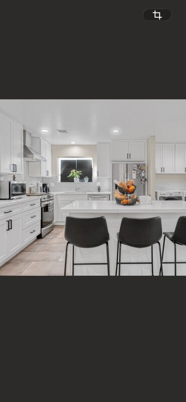 Foto del edificio - 5536 Ruthwood Dr