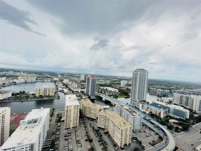 Foto del edificio - 1850 S Ocean Dr