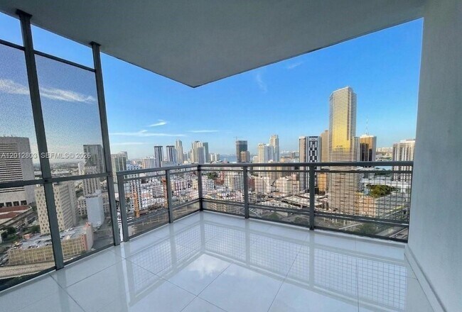 Building Photo - 350 S Miami Ave