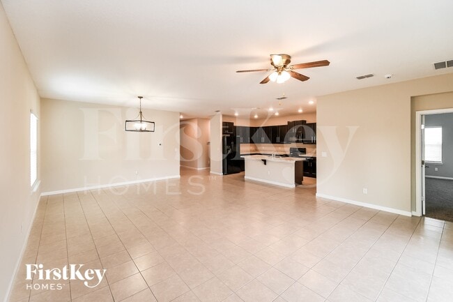 Building Photo - 10963 Haws Ln