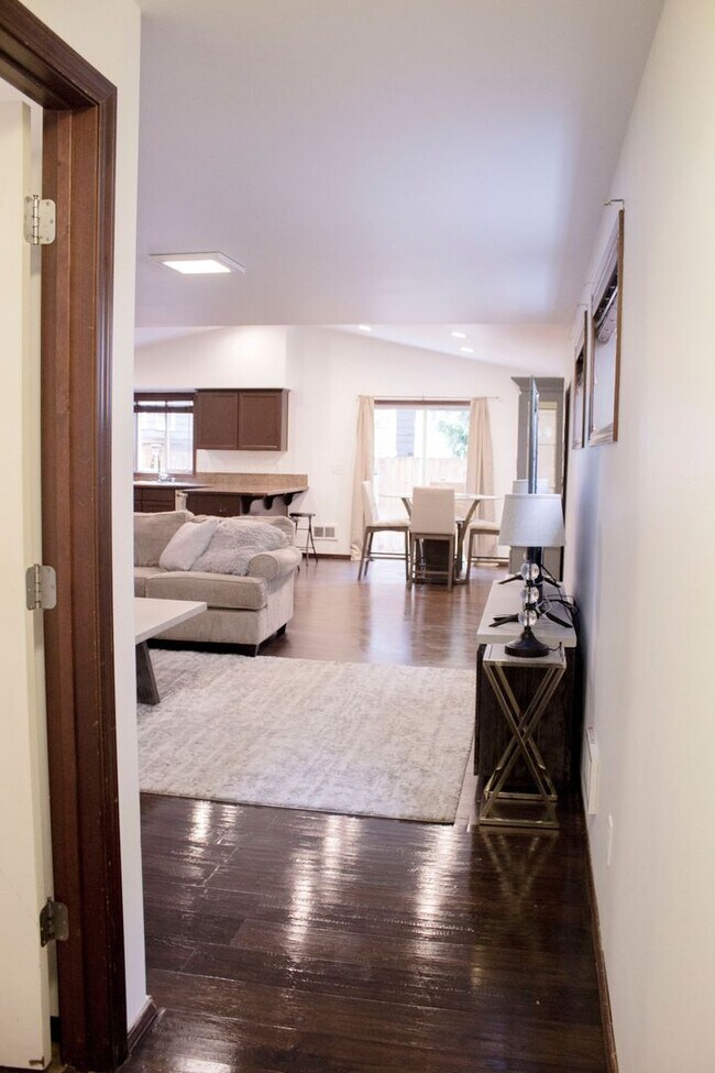 Foto del edificio - Spacious 4 Bed, 2.5 Bath Home Marysville!!...